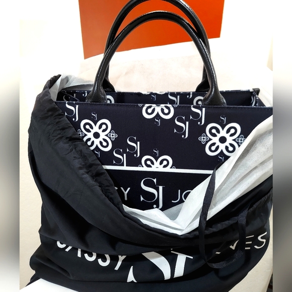 Sassy Jones Bespoke Tote - Picture 4 of 12